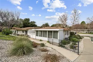 19366 Ave Of The Oaks, Newhall, CA 91321 - Photo 18