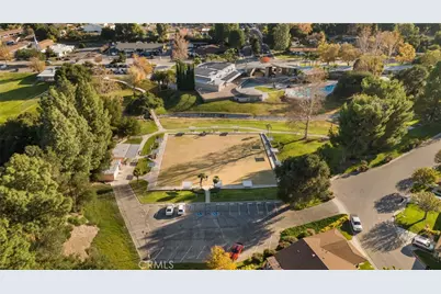 19366 Avenue Of The Oaks, Newhall, CA 91321 - Photo 28