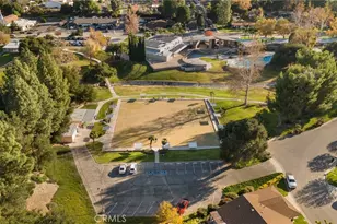 19366 Ave Of The Oaks, Newhall, CA 91321 - Photo 28