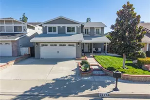 27738 Hyssop Ln, Saugus, CA 91350 - Photo 2