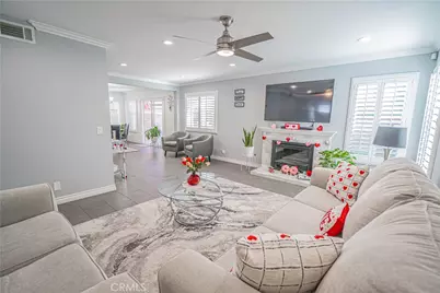 27738 Hyssop Lane, Saugus, CA 91350 - Photo 8