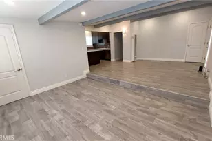 8649 Cantaloupe Ave, Panorama City, CA 91402 - Photo 4