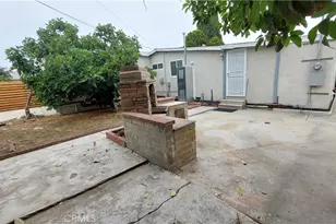 8649 Cantaloupe Ave, Panorama City, CA 91402 - Photo 22