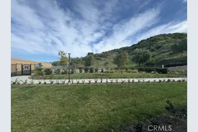 22905 Concord Drive, Saugus, CA 91350 - Photo 6