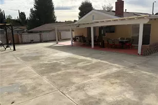 28010 Lakehurst, Canyon Country, CA 91351 - Photo 14
