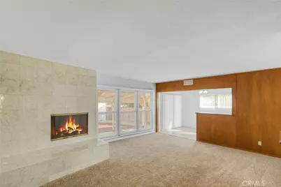 10352 Hayvenhurst Avenue, Granada Hills, CA 91344 - Photo 2