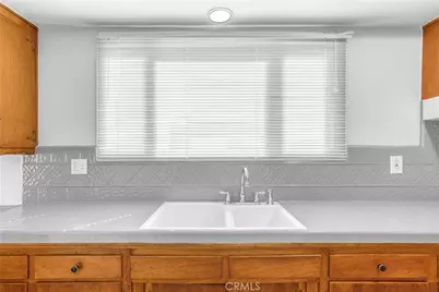 10352 Hayvenhurst Avenue, Granada Hills, CA 91344 - Photo 8