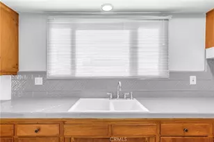 10352 Hayvenhurst Ave, Granada Hills, CA 91344 - Photo 8