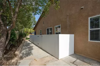 22025 Lytle Court, Saugus, CA 91390 - Photo 40