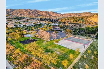 19940 Mariposa Creek, Porter Ranch, CA 91326 - Photo 28