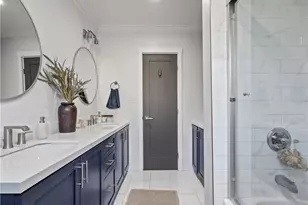 6900 Katherine Ave, Van Nuys, CA 91405 - Photo 34