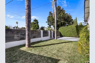 6900 Katherine Avenue, Van Nuys, CA 91405 - Photo 58