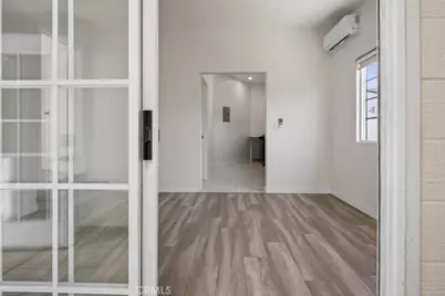 8100 Bellaire Avenue, North Hollywood, CA 91605 - Photo 36