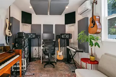 6554 Colbath Avenue, Los Angeles, CA 91401 - Photo 36