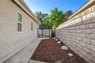 7810 Valley Flores Dr, West Hills, CA 91304 - Photo 16