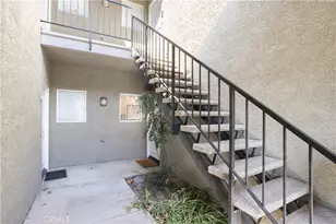 27610 Susan Beth, Saugus, CA 91350 - Photo 2