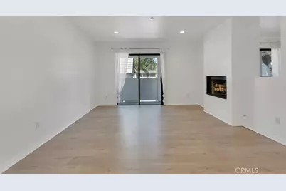 17735 Kinzie Street #304, Northridge, CA 91325 - Photo 2