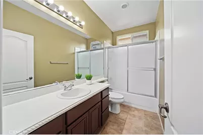 28521 Meadow Heights Court, Canyon Country, CA 91387 - Photo 16