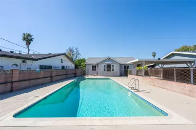 6909 Peach Avenue, Van Nuys, CA 91406 - Photo 4