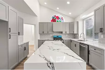 14439 Grandiflors, Canyon Country, CA 91387 - Photo 12