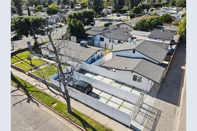 15801 Chatsworth, Granada Hills, CA 91344 - Photo 2