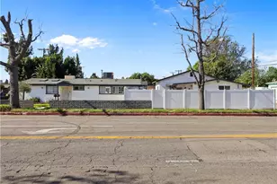 15801 Chatsworth, Granada Hills, CA 91344 - Photo 4