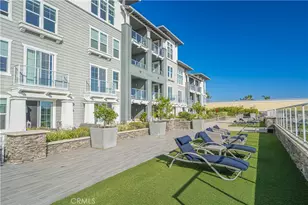 4060 Tradewinds Dr, Oxnard, CA 93035 - Photo 40