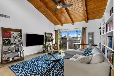 20134 Leadwell Street #332, Winnetka, CA 91306 - Photo 2