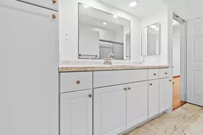 16940 Chatsworth #208, Granada Hills, CA 91344 - Photo 32