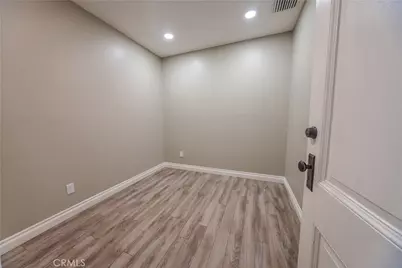 5709 E Beverly Boulevard, Los Angeles, CA 90022 - Photo 12