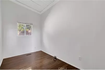 5102 Medina Road, Woodland Hills, CA 91364 - Photo 16