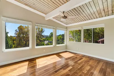 5102 Medina Road, Woodland Hills, CA 91364 - Photo 8