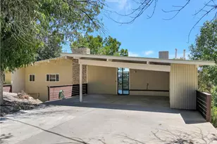 5102 Medina Rd, Woodland Hills, CA 91364 - Photo 22