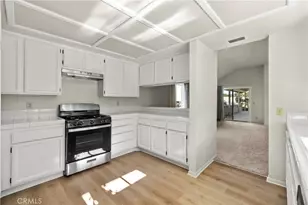 19002 Ave Of The Oaks, Newhall, CA 91321 - Photo 8