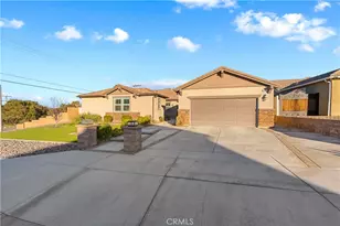 41742 Wayladn Ct, Lancaster, CA 93536 - Photo 2