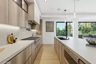 16800 Oak View, Encino, CA 91436 - Photo 4