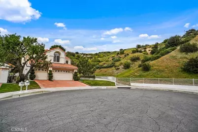 25559 Longfellow Place, Stevenson Ranch, CA 91381 - Photo 2
