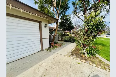 2415 Bladen, Bakersfield, CA 93309 - Photo 4