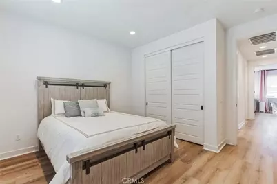 17715 Hillside, Saugus, CA 91350 - Photo 12