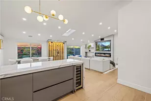 22263 Flanco, Woodland Hills, CA 91364 - Photo 22