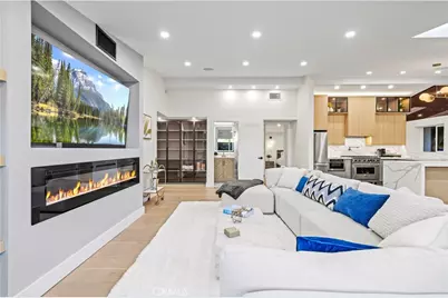 22263 Flanco, Woodland Hills, CA 91364 - Photo 16