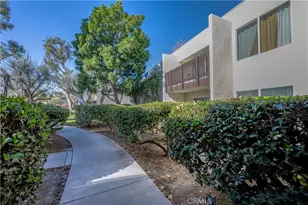 23515 Lyons, Valencia, CA 91355 - Photo 20