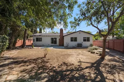 8581 Owensmouth, Canoga Park, CA 91304 - Photo 32