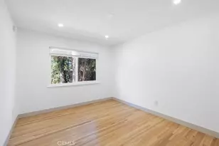 8581 Owensmouth, Canoga Park, CA 91304 - Photo 18