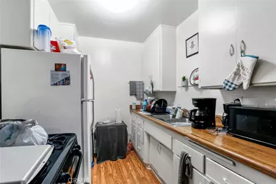1921 Chariton Street, Los Angeles, CA 90034 - Photo 26