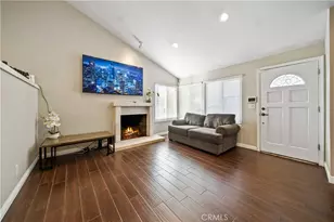 25870 Blanca Way, Valencia, CA 91355 - Photo 4