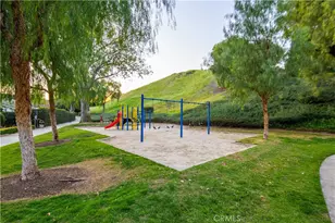 25870 Blanca Way, Valencia, CA 91355 - Photo 18