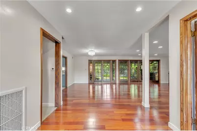 16553 Hartsook, Encino, CA 91436 - Photo 4