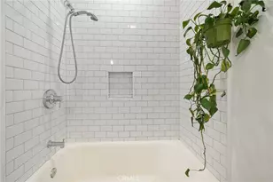 211 S Berendo St, Los Angeles, CA 90004 - Photo 22