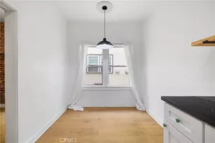 211 S Berendo St, Los Angeles, CA 90004 - Photo 8